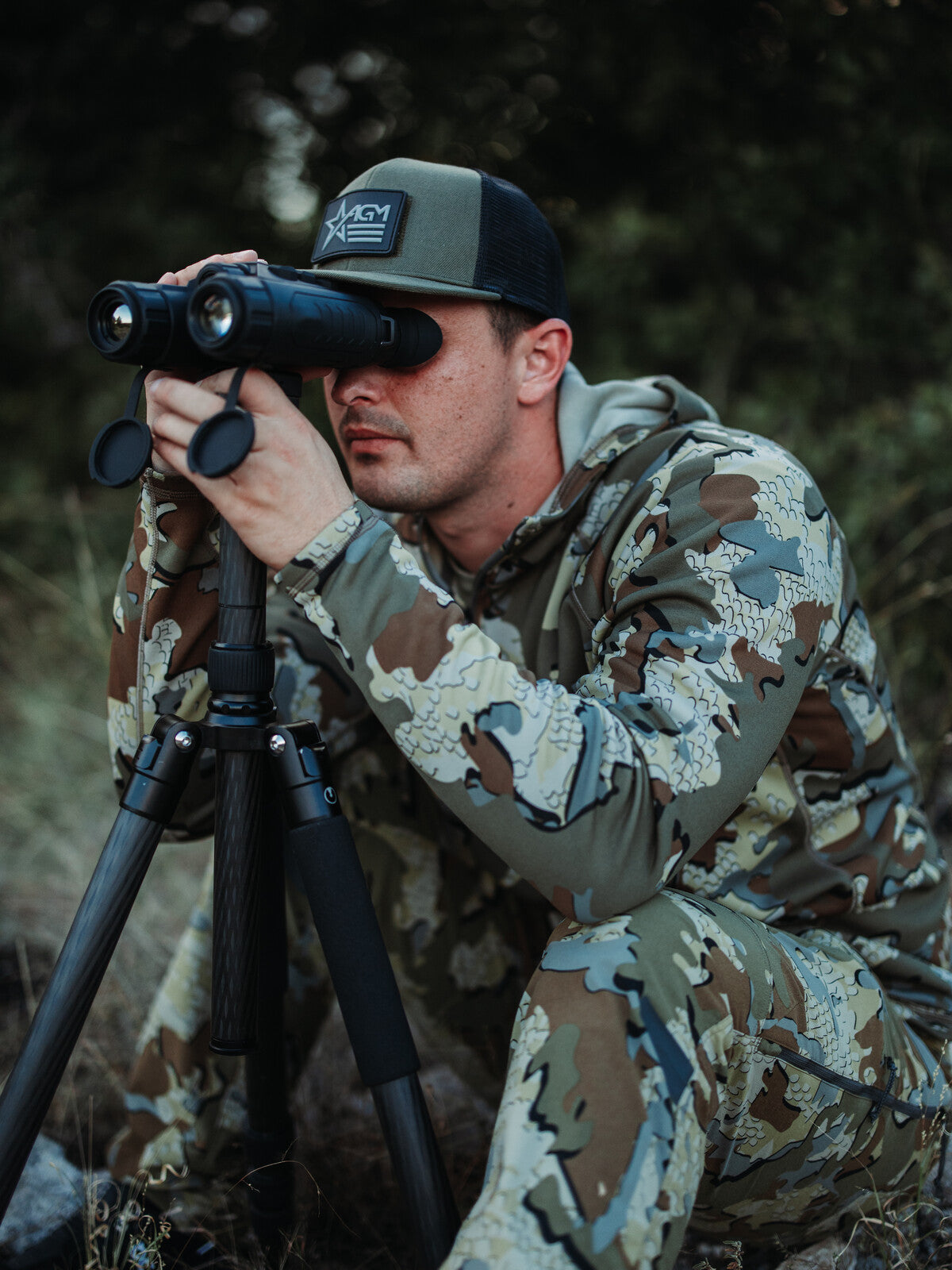 AGM ObservIR LRF 25-256 thermal binocular, in the field